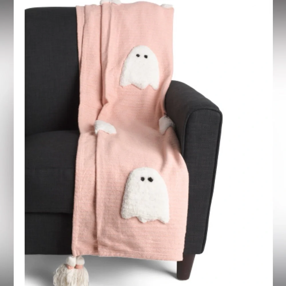 Coral Ghost Boo Throw Blanket
